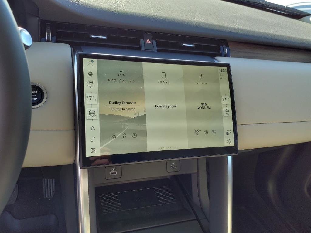Certified Used 2025 Fuji White Land Rover S image 19