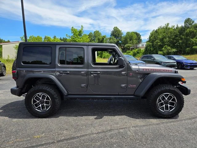 Used 2025 Gray Jeep Rubicon image 9
