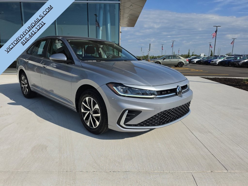 Used 2025  Volkswagen 1.5T S image 8