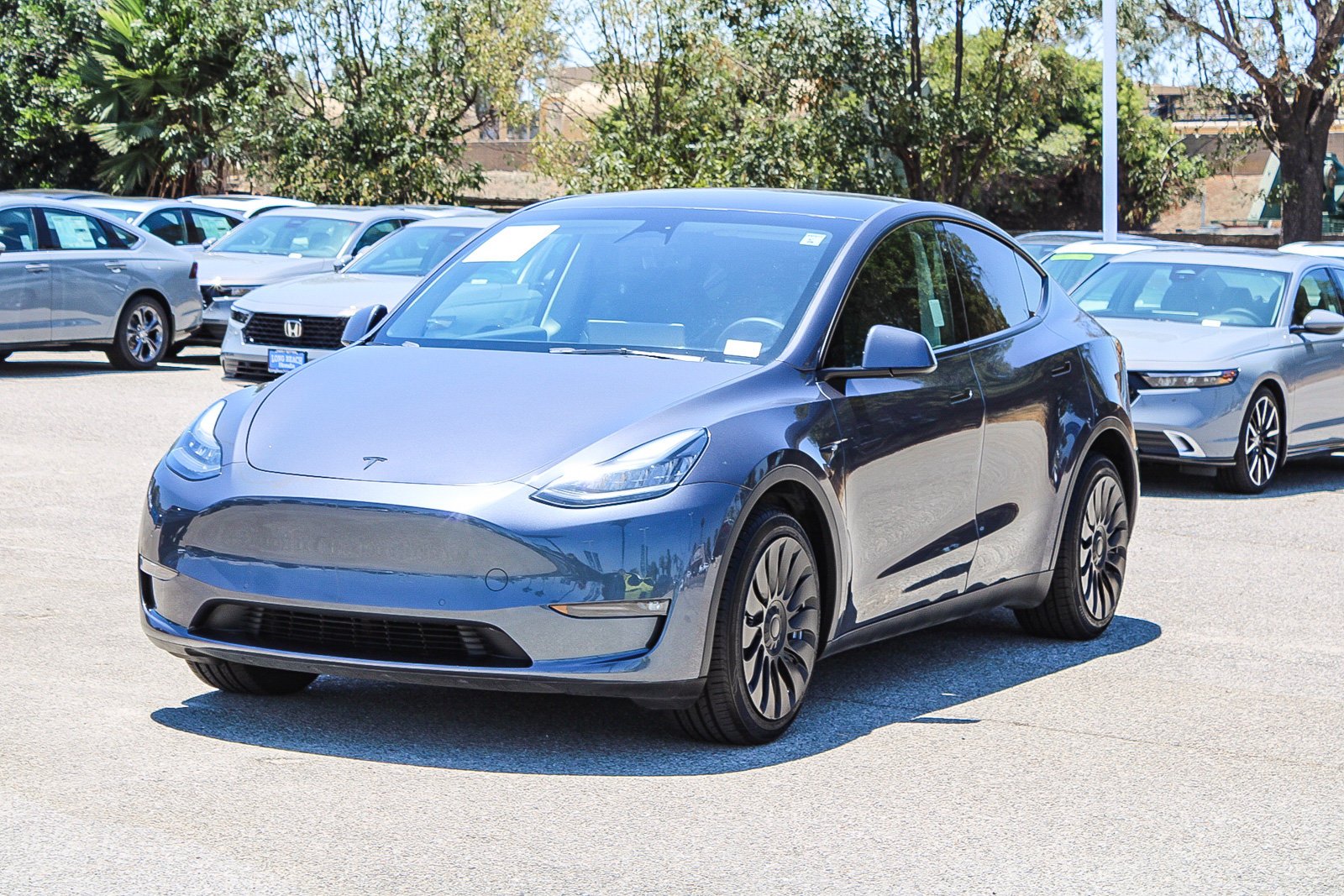 Used 2022 Midnight Silver Metallic Tesla Long Range image 3