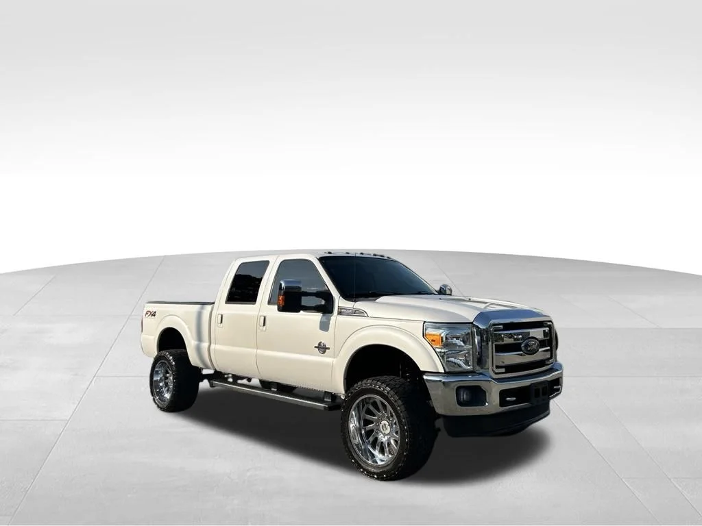 Used 2015 White Ford Lariat image 8
