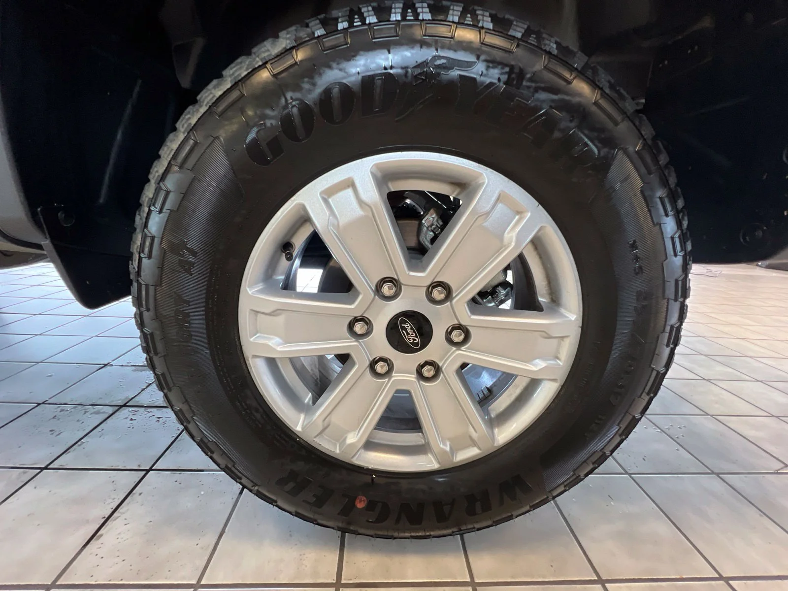 Certified Used 2026 Carbonized Gray Metallic Ford XL image 28