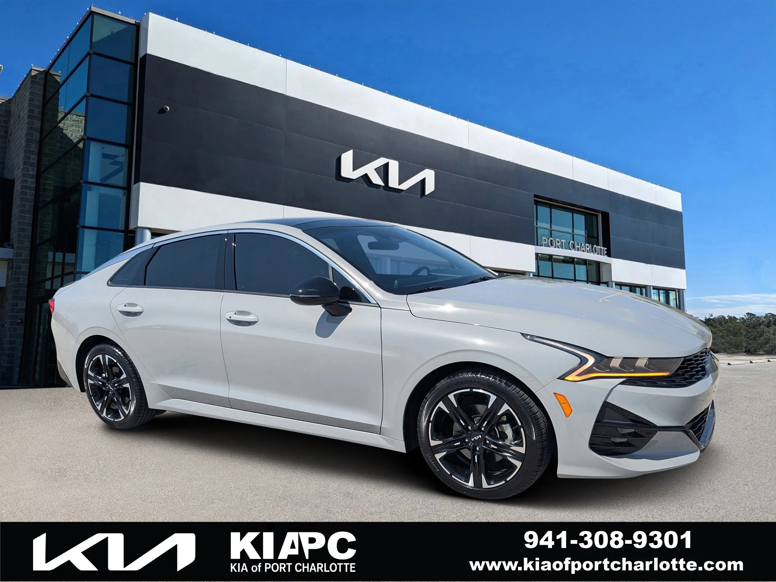 2023 Kia Optima GT-Line FWD's photo
