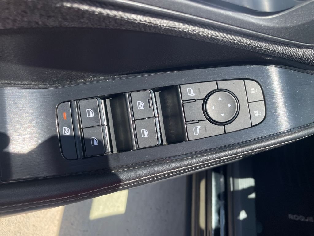 Used 2023 Black Nissan SV image 22