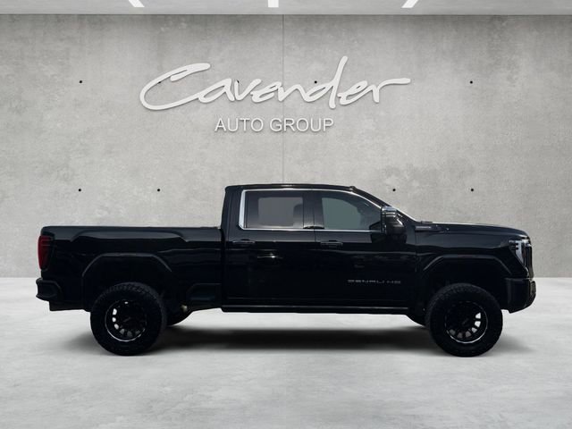 Used 2024 Onyx Black GMC Denali Ultimate image 17