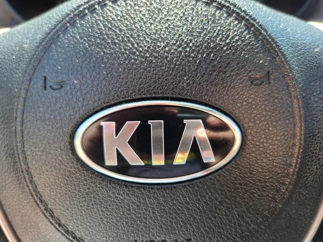 Used 2020 Silver Kia LX image 33