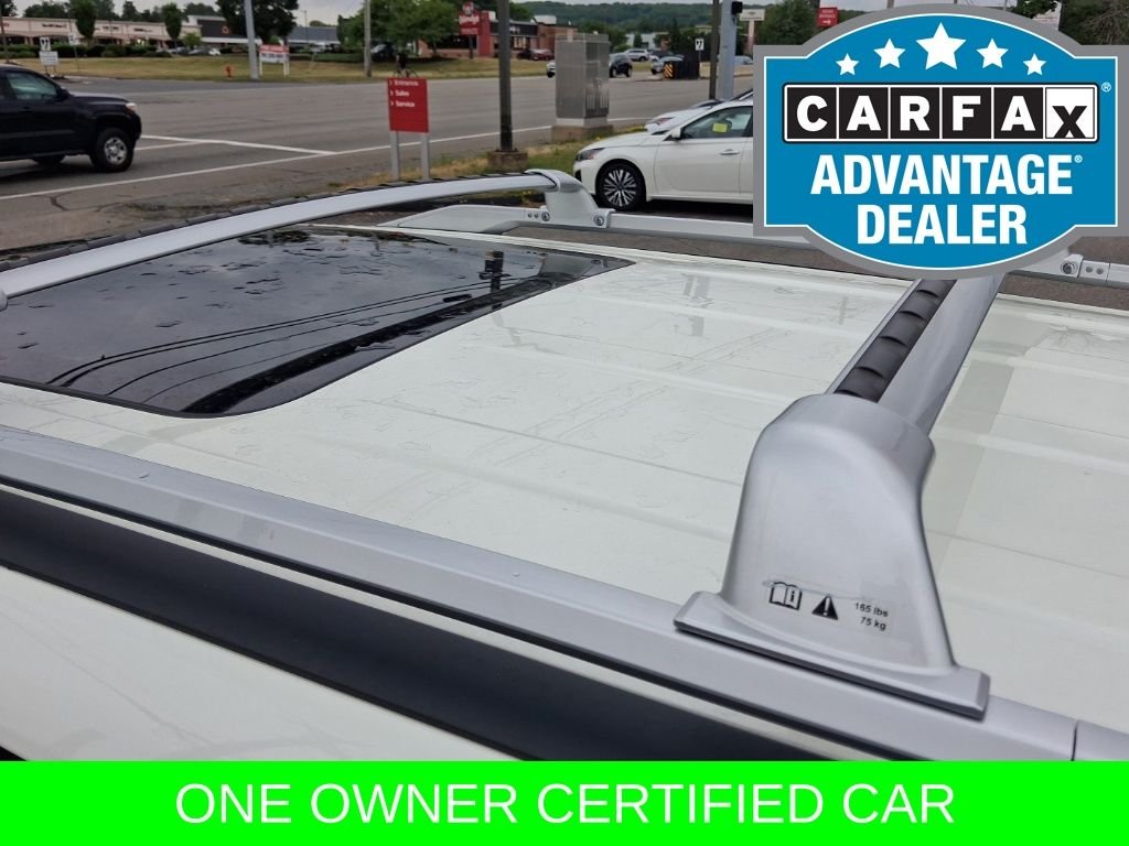 Used 2023 White Nissan Platinum image 13