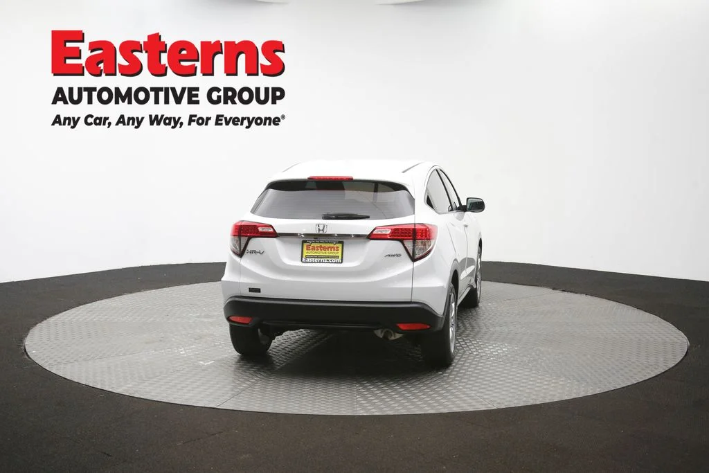 Used 2022 White Honda LX image 35