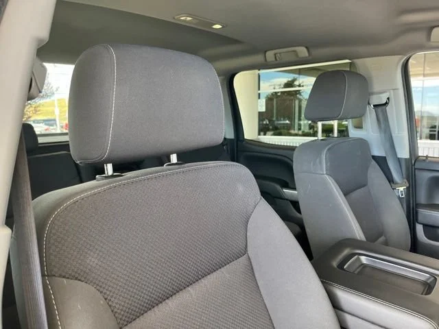Used 2018 Silver Ice Metallic Chevrolet LT image 50