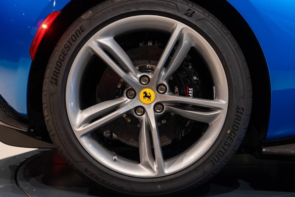 Certified Used 2023 Blu Corsa Ferrari  image 15