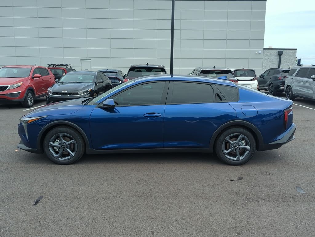 New 2026 Deep Sea Blue Kia LXS image 4