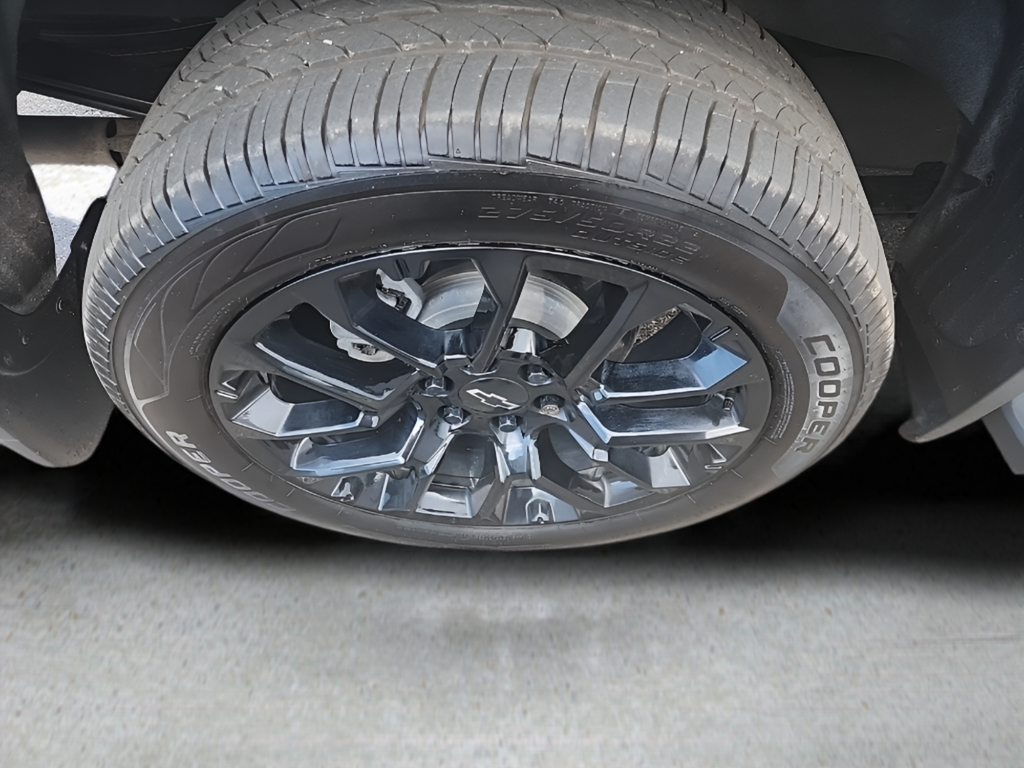 Used 2023 Black Chevrolet High Country image 22