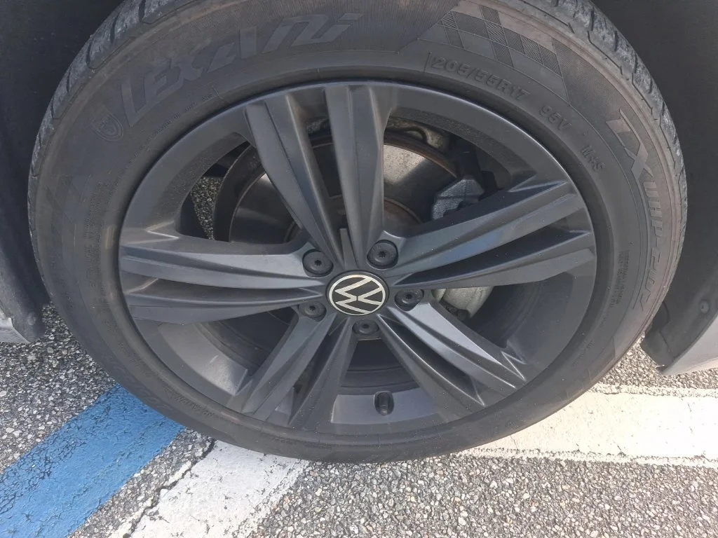Used 2022  Volkswagen 1.5T SE image 15