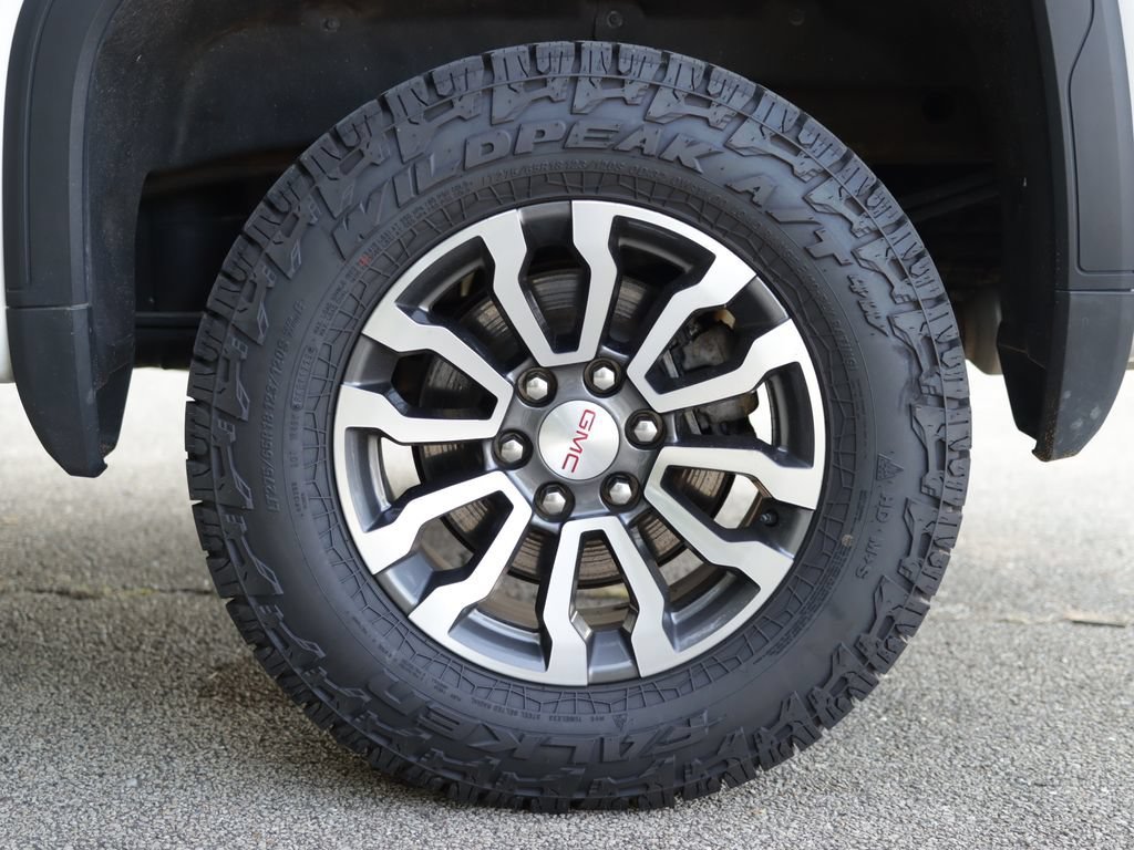 Used 2023 SUMMIT WHITE GMC AT4 image 44