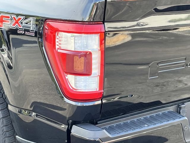 Used 2022 Black Ford Lariat image 6