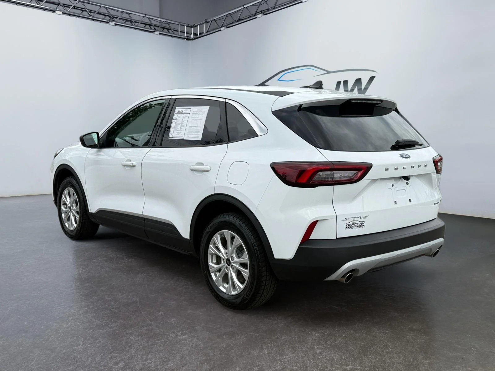 Used 2024 Oxford White Ford Active image 5