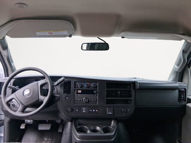 2025 Chevrolet Express Cargo Work Van - Photo 10
