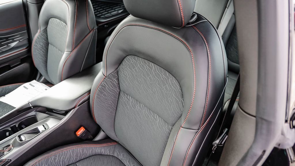 New 2026 Diamond Black Dodge R/T image 29