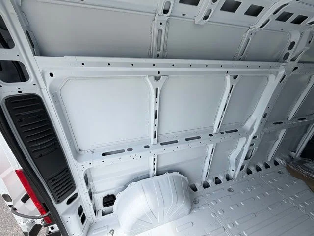 New 2026 Bright White Clear-Coat Exterior Paint RAM Tradesman image 33