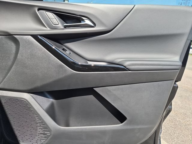 2027 Chevrolet Equinox LT - Photo 29