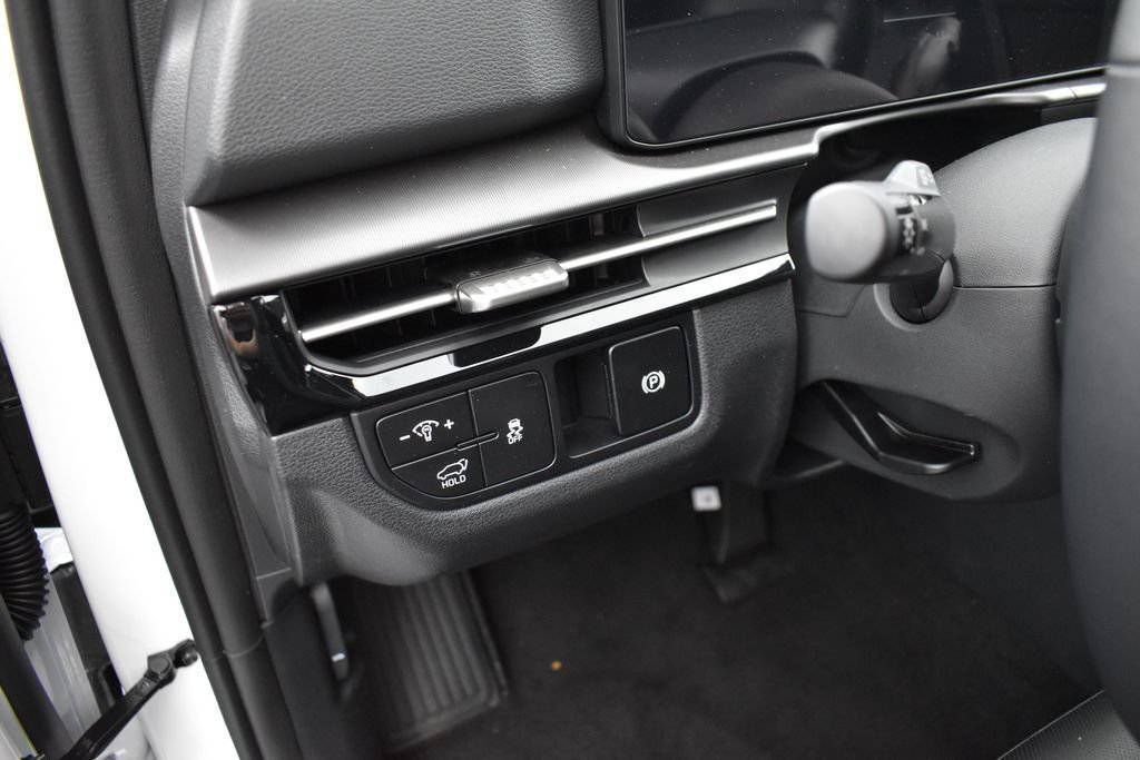 2026 Kia Sportage EX - Photo 7
