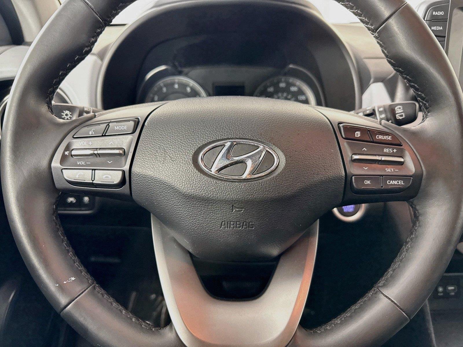 Used 2019 Chalk White Hyundai SEL image 16