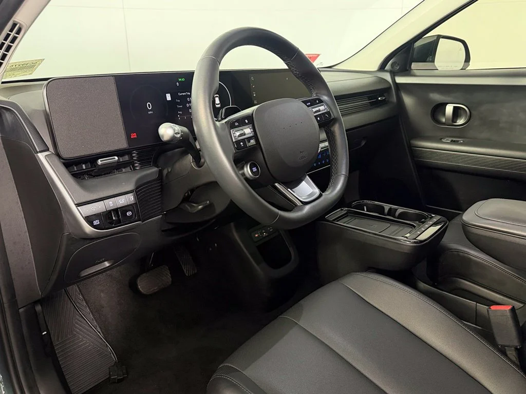 Certified Used 2025 Green Hyundai SEL image 14