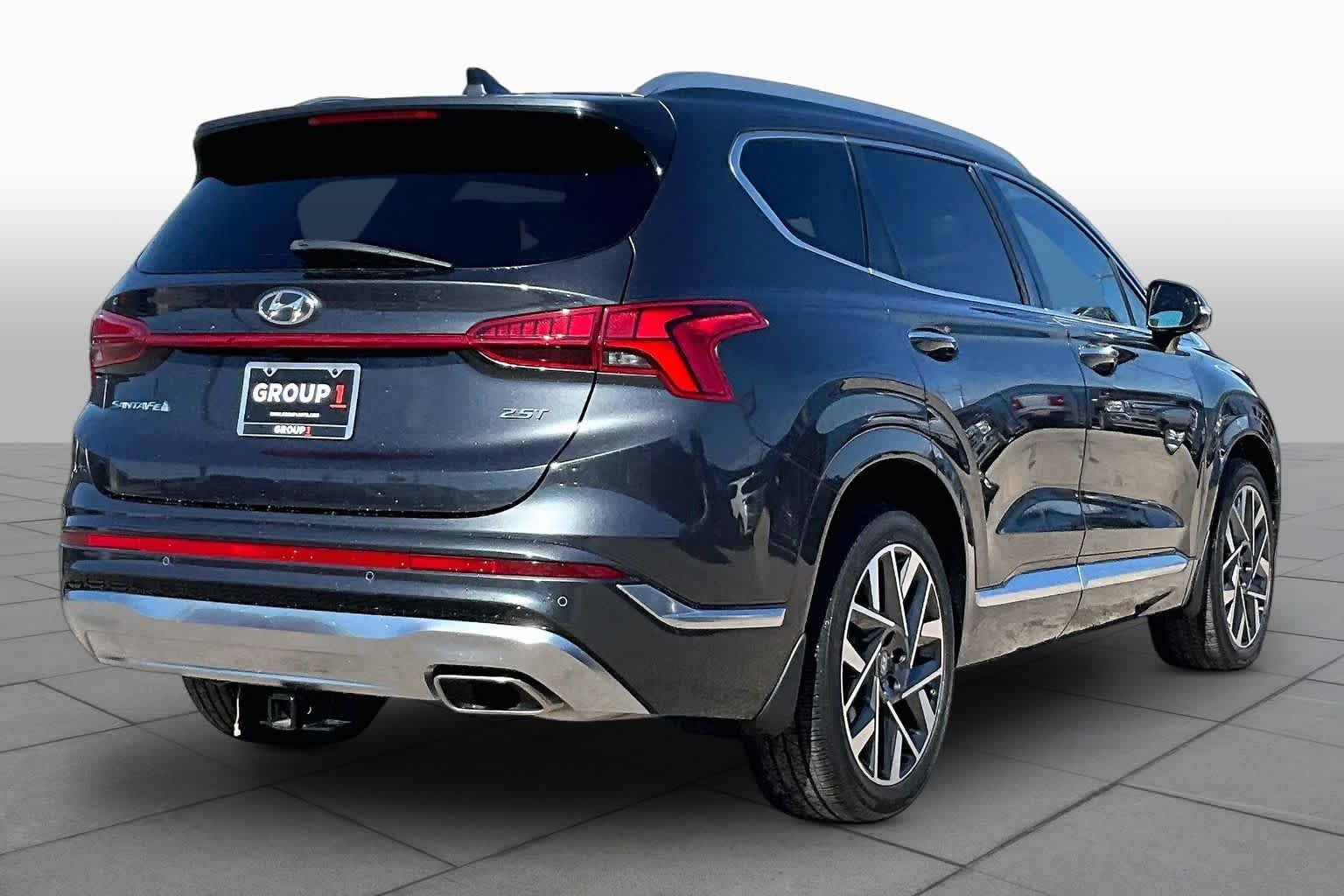 Used 2023 Portofino Gray Hyundai Calligraphy image 13