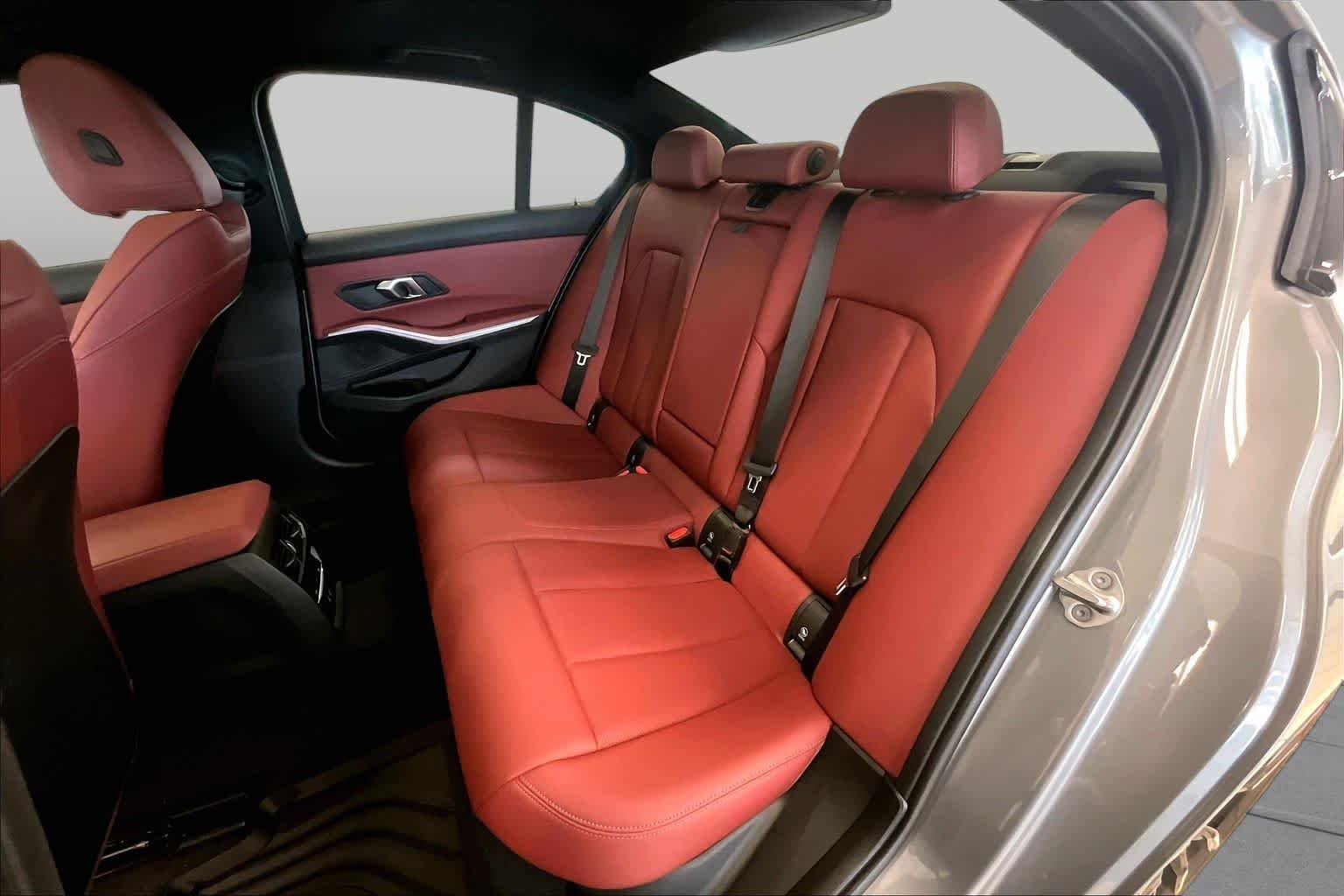Used 2024 Skyscraper Grey Metallic BMW M340i xDrive image 17