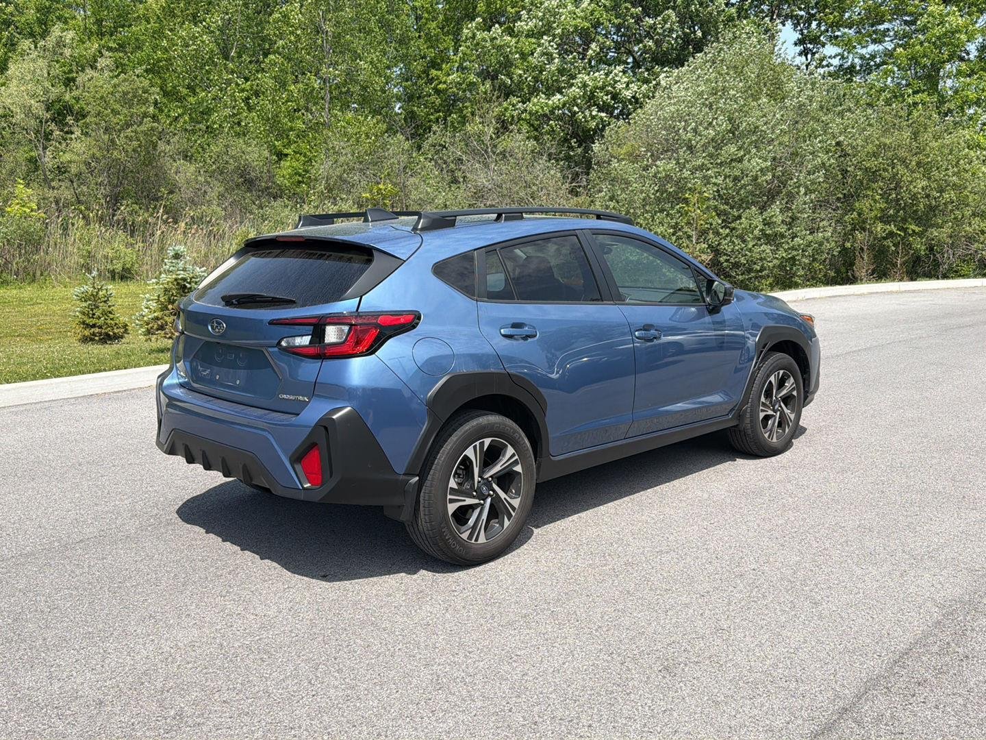 Used 2024 Horizon Blue Pearl Subaru Premium image 4