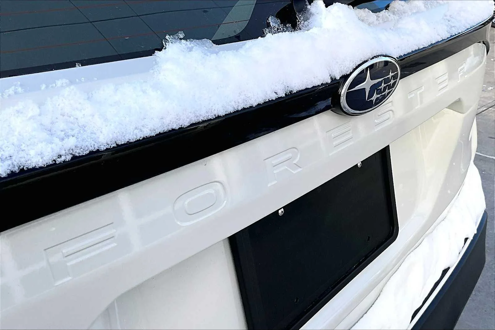New 2026 Crystal White Pearl Subaru  image 12
