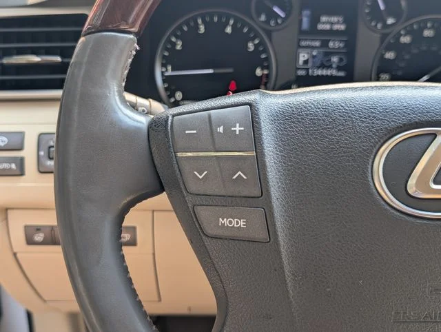 Used 2013 Starfire Pearl Lexus 570 image 14