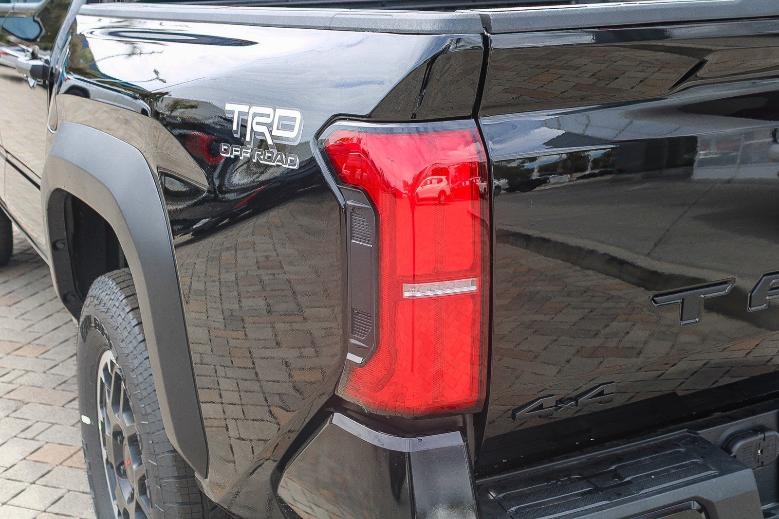 2026 Toyota Tacoma TRD Off Road - Photo 9