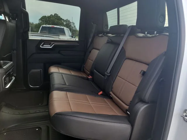 Used 2025 Beige Chevrolet High Country image 13