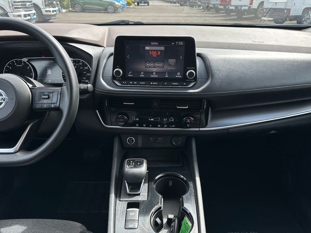 Used 2021 Blue Nissan SV image 16
