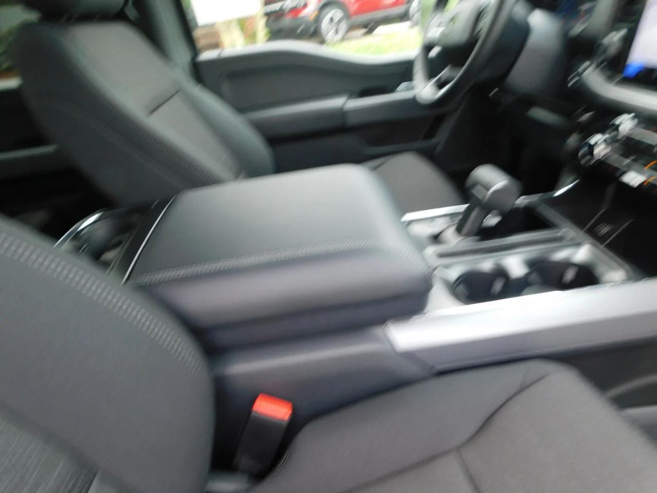 New 2026 Carbonized Gray Metallic Ford XLT image 24