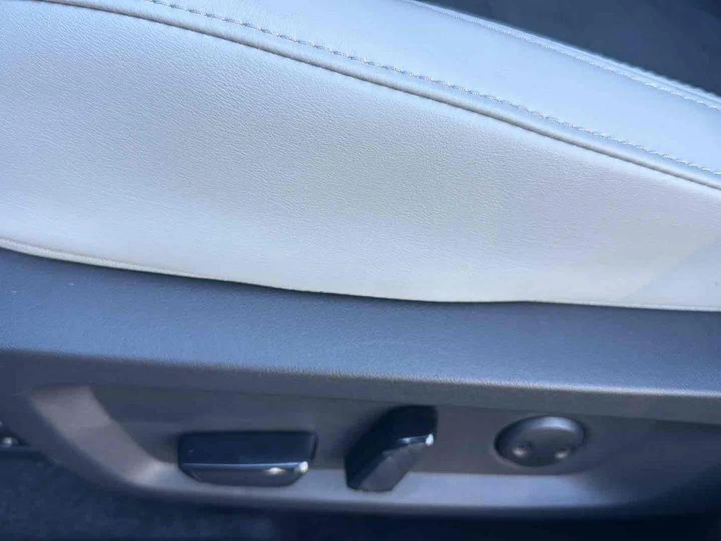 2026 Mitsubishi Outlander SE - Photo 15