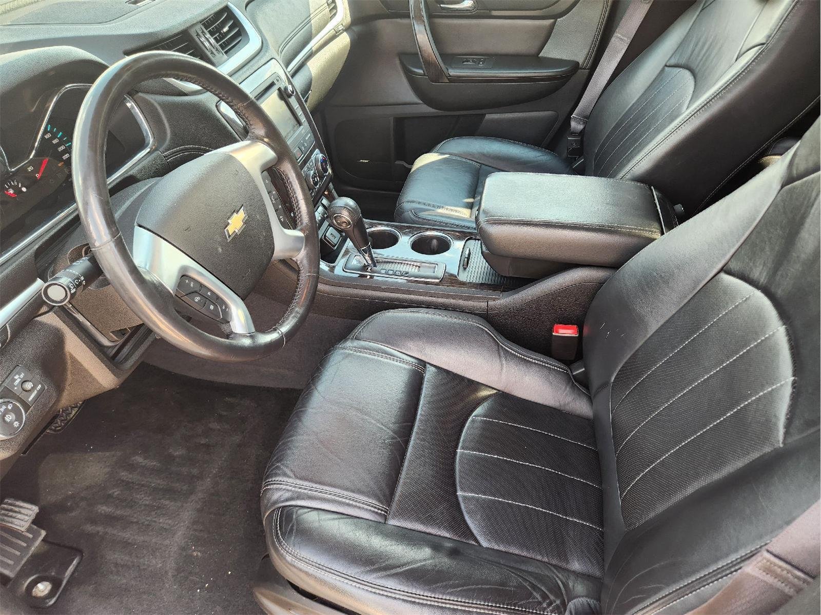 Used 2015 White Chevrolet LTZ image 12