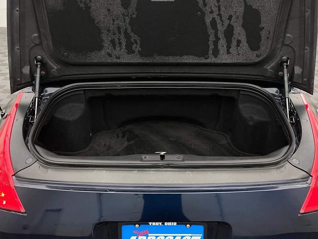 Used 2007 San Marino Blue Pearl Nissan Touring image 9