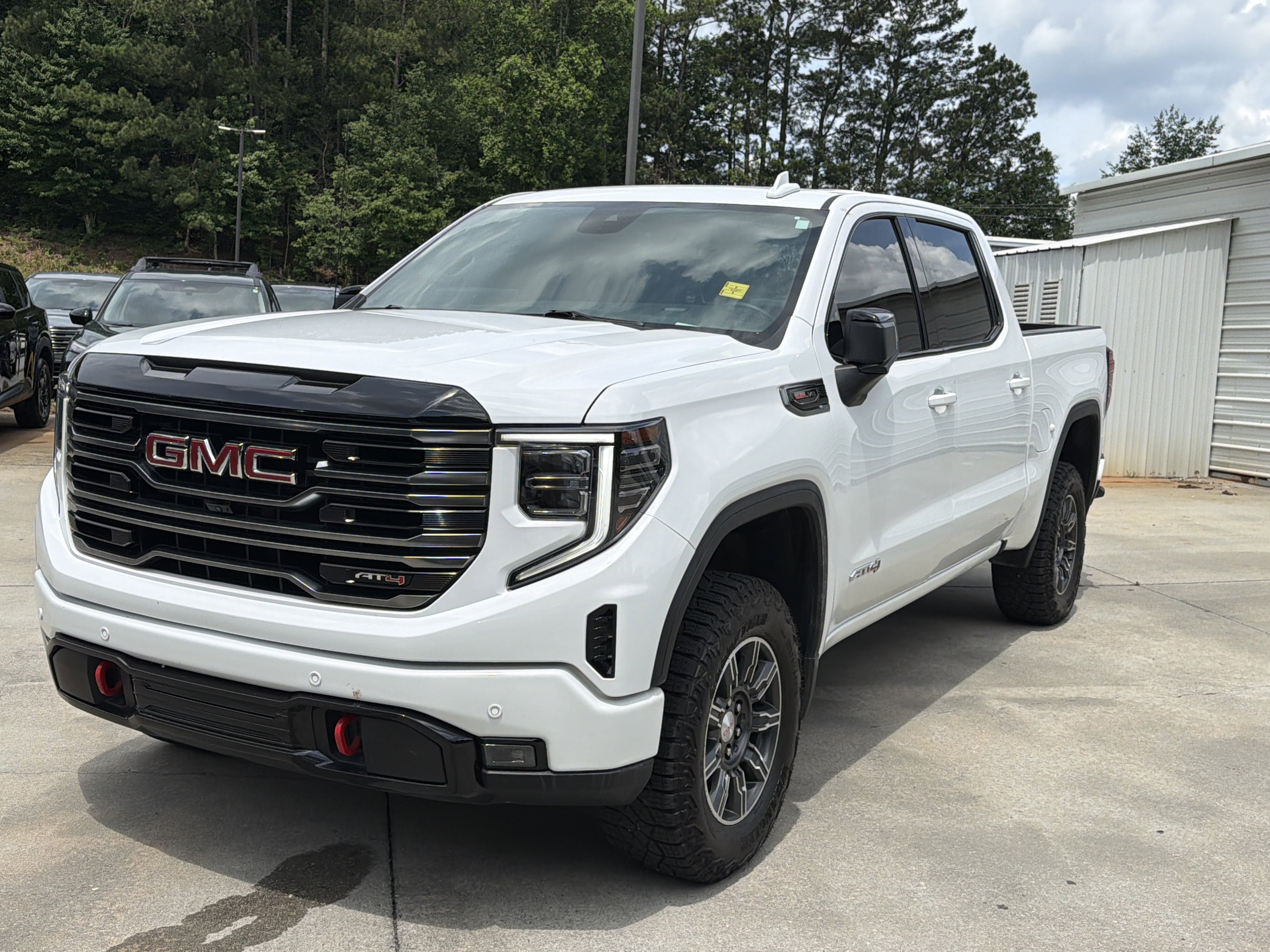 Used 2025 Summit White GMC AT4 image 4