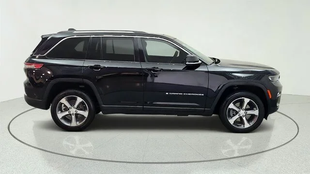 Used 2023 Black Jeep 4xe image 15