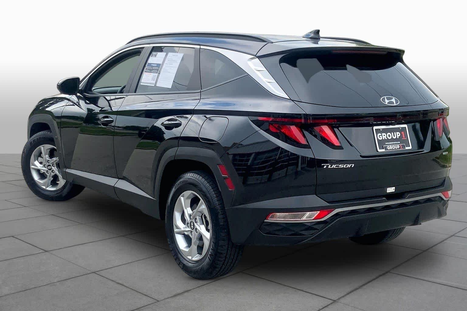 Used 2024 Black Pearl Hyundai SEL image 11