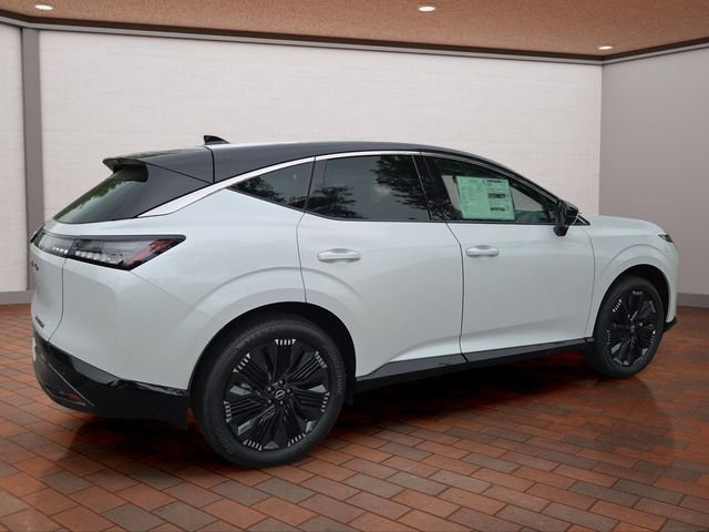 New 2026 White Nissan Platinum image 3