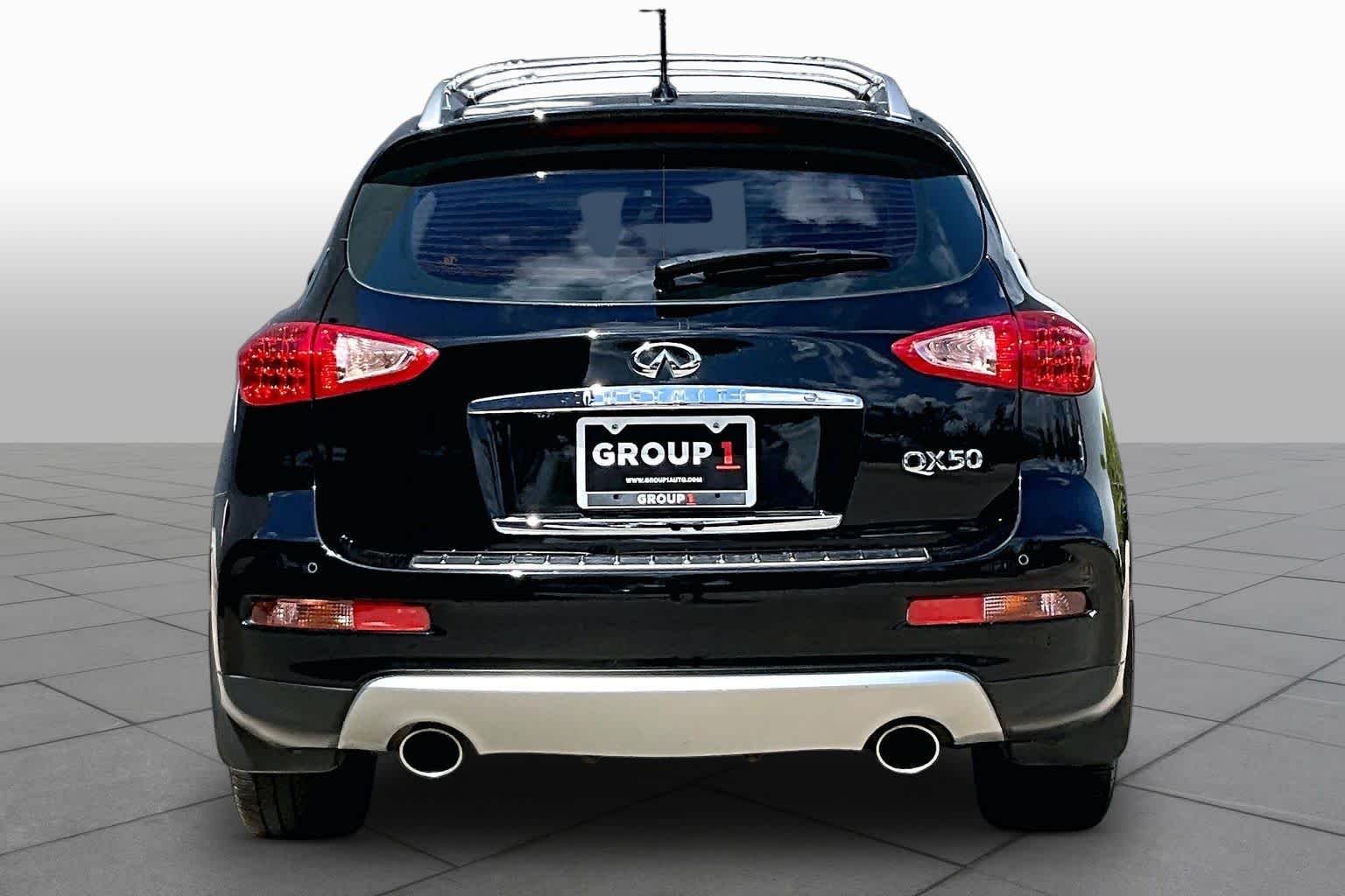 Used 2017 Black Obsidian INFINITI  image 5