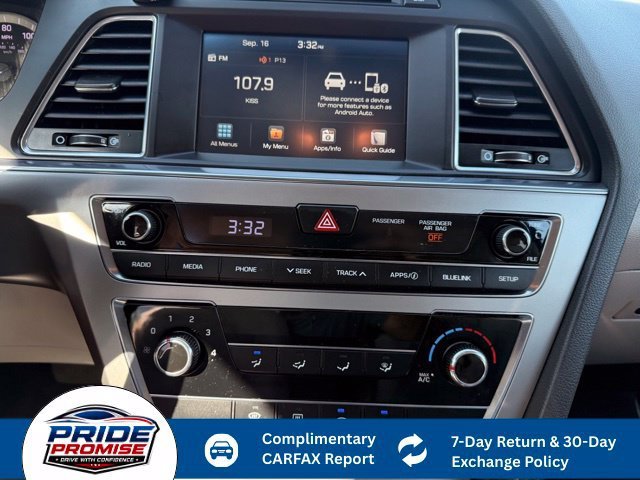 Used 2016 Blue Hyundai 2.4L SE image 17