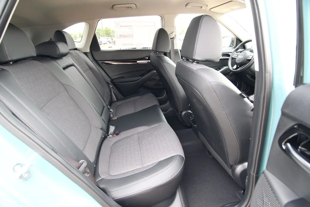 New 2026 Pluton Blue / Black Roof Kia S image 9