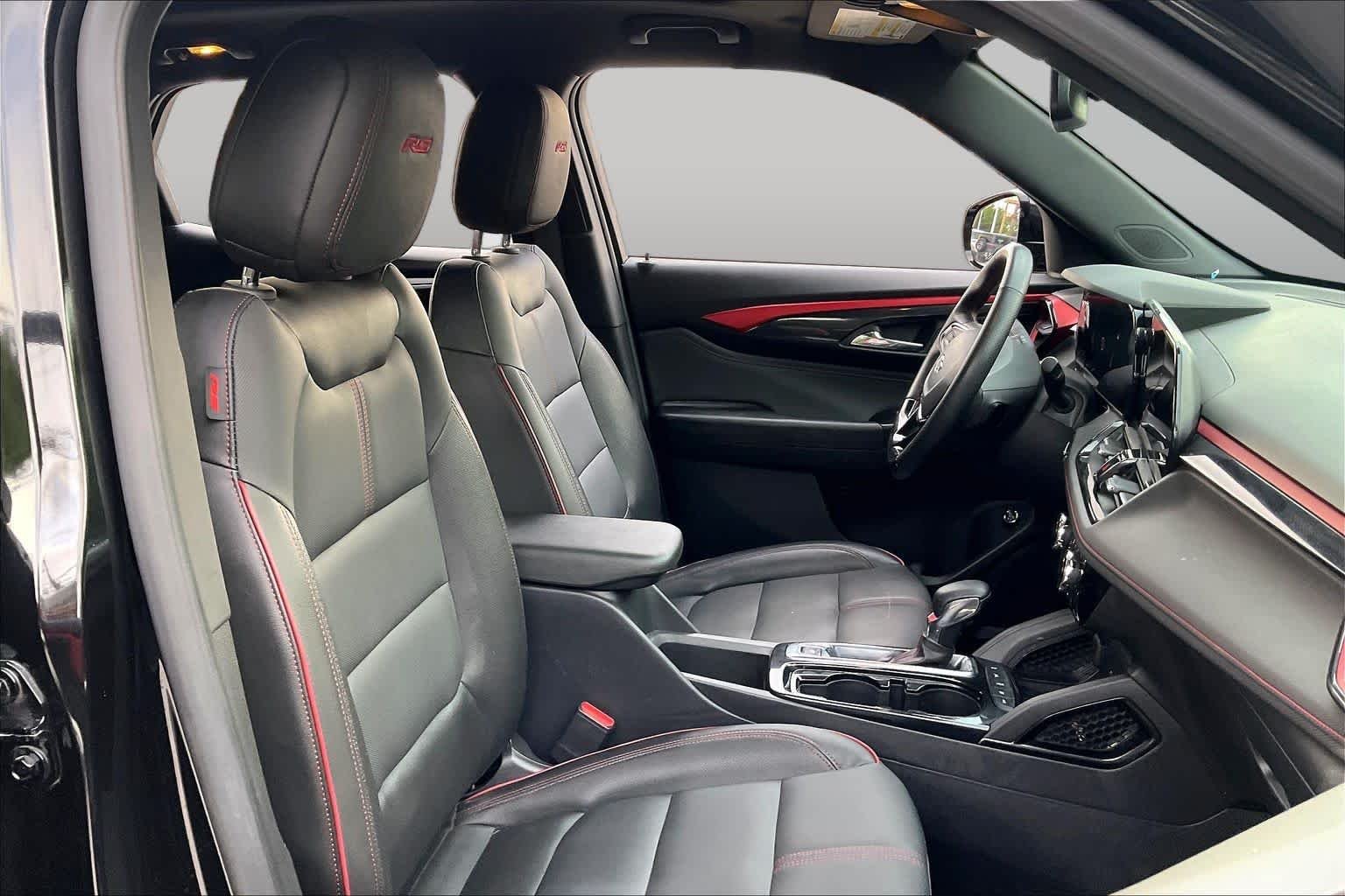 Used 2025 Mosaic Black Metallic Chevrolet RS image 9