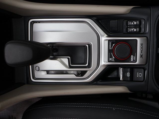 Used 2022 Green Subaru Premium image 27