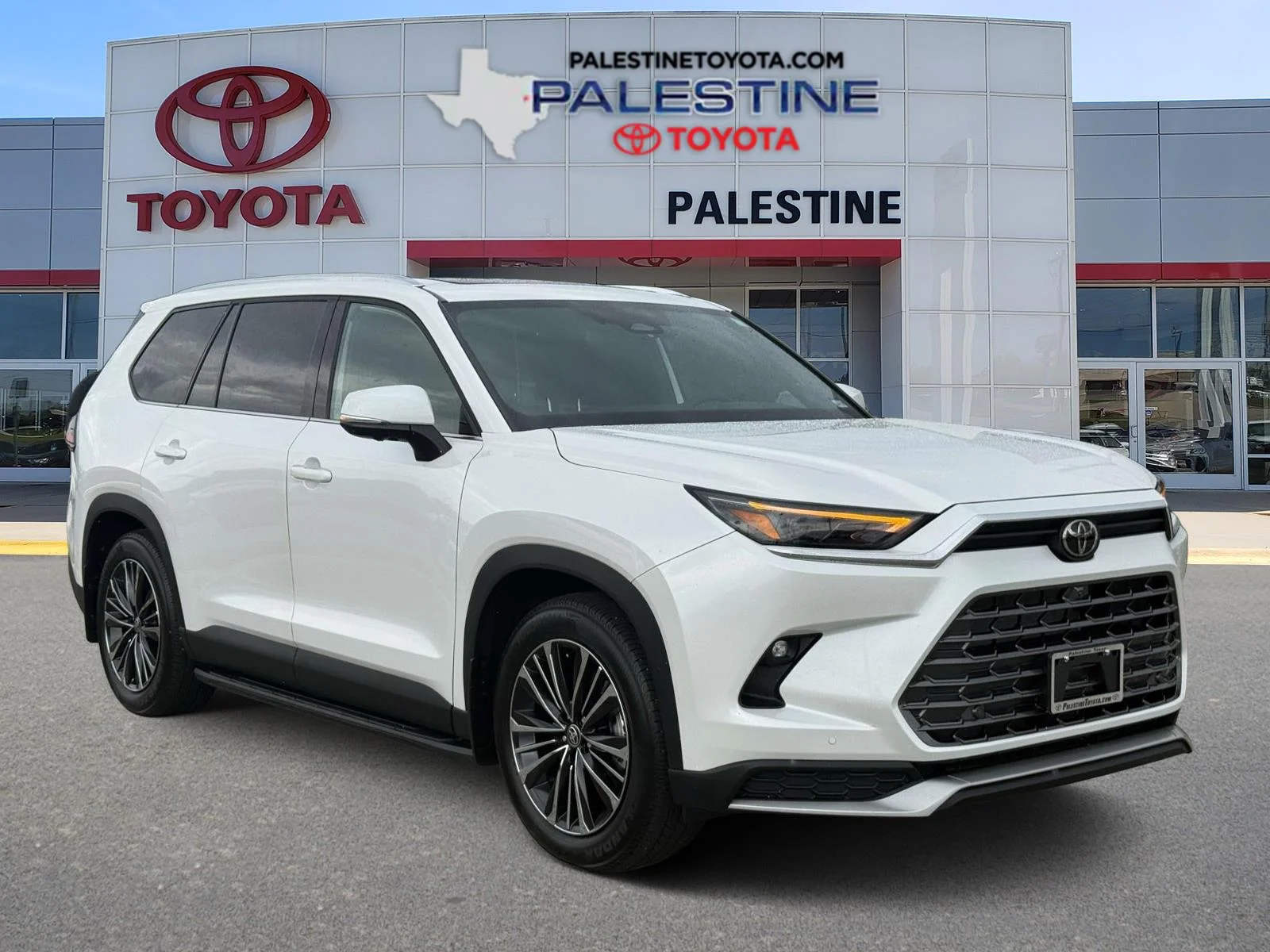 2025 Toyota Grand Highlander Hybrid MAX Platinum AWD's photo