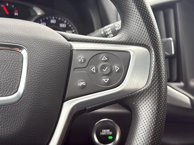 Used 2023 White GMC SLE image 17